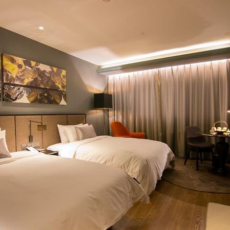 Hotel Yitel Premium Shanghai Exterior foto